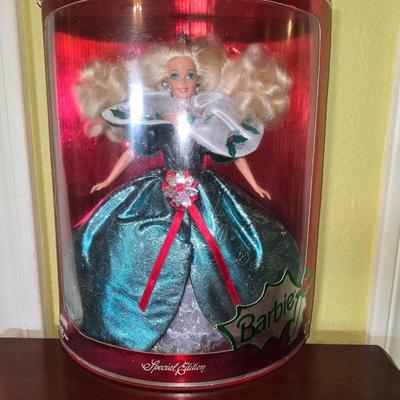 1995 Holiday Barbie