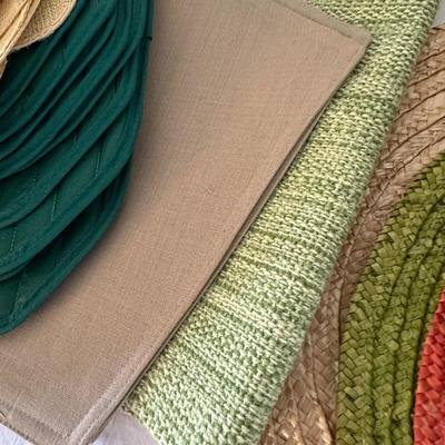 Box of Assorted Sets of Placemats (DR)