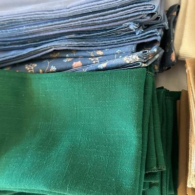 Fabric Napkin Sets and Loads of Napkin Rings in Basket (DR)