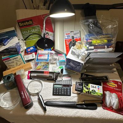 Office/Desk Lot #2 (B3)