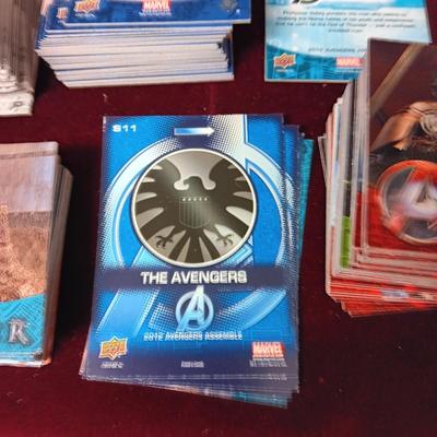 THE AVENGERS TRADING CARDS