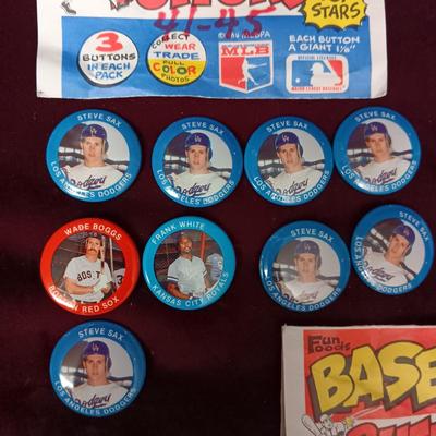 VARIOUS BASEBALL BUTTONS