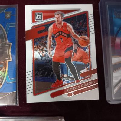 RANDOM TRADING CARDS