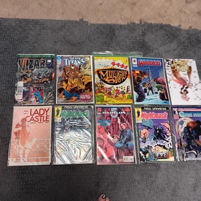 VARIETY OF COMIC BOOKS (4)