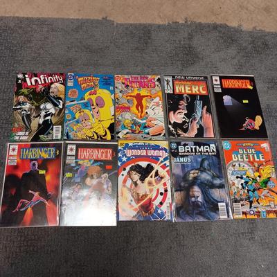 VARIETY OF COMIC BOOKS (5)