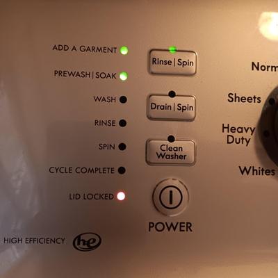 KENMORE EXTRA LARGE CAPACITY WASHING MACHINE