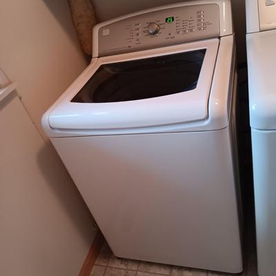 KENMORE EXTRA LARGE CAPACITY WASHING MACHINE