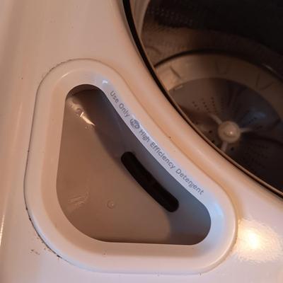 KENMORE EXTRA LARGE CAPACITY WASHING MACHINE