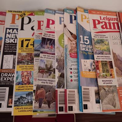 ART SUPPLIES AND 2 DIFFERENT ARTISTS MAGAZINES