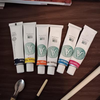 ART SUPPLIES AND THE INTERNATIONAL ARTIST MAGAZINES