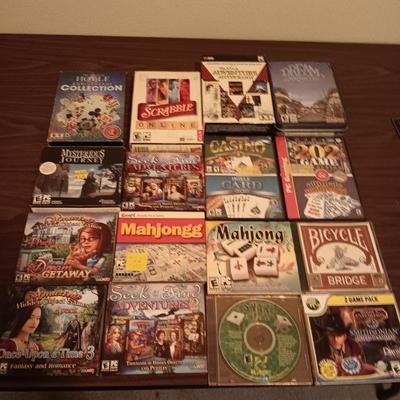 MANY COMPUTER GAMES ON DISC