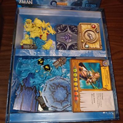 WORLD OF WARCRAFT WRATH OF THE LICH KING BOARD GAME & SEALED WARCRAFT MISTS OF PANDARIA