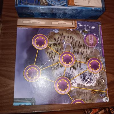 WORLD OF WARCRAFT WRATH OF THE LICH KING BOARD GAME & SEALED WARCRAFT MISTS OF PANDARIA
