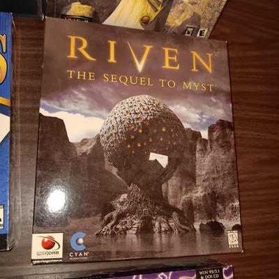 COMPUTER GAMES ON DISC