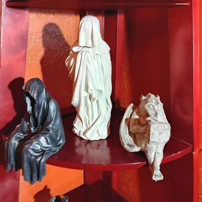 HALLOWEEN FACELESS REAPER AND A GARGOYLE
