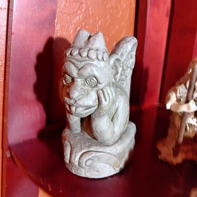 HALLOWEEN STATUES