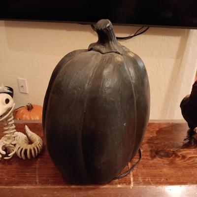 FAUX FLAME SKULL PUMPKIN, CROW AND A SKELETON SNAKE