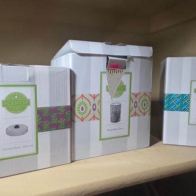 Sale Photo Thumbnail #55: Scentsy warmers
Candles
Decor