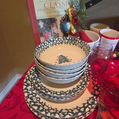 Sale Photo Thumbnail #89: Christmas decor
Dishes
Placemats
Serving pieces
3 poinsettia glass ornaments 

Table & shelves not included