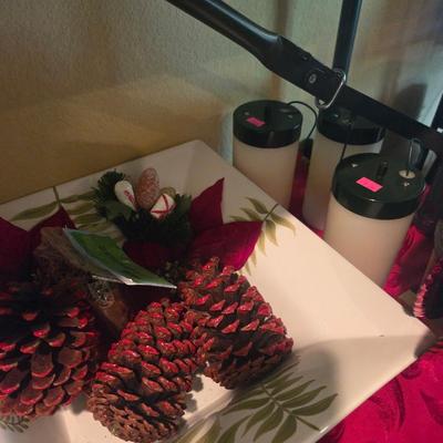 Sale Photo Thumbnail #105: Glass serving platters
3 poinsettia ornament
Candles
Misc floral