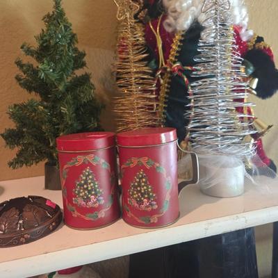 Sale Photo Thumbnail #103: Glass serving platters
3 poinsettia ornament
Candles
Misc floral