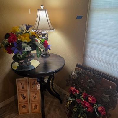 Sale Photo Thumbnail #114: Round table - 27”, 29” tall, 
3 wood tv trays