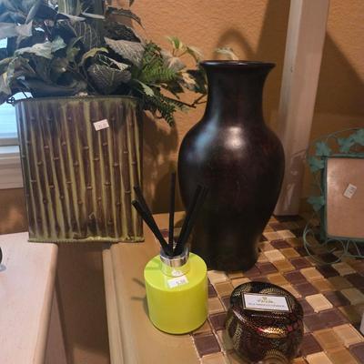 Sale Photo Thumbnail #123: Misc decor & greenery
Tile table - 25x30, 22” tall
Table 2 - 14x14, 19 1/2” tall
Table 3 - 19 1/4”x14 1/4”, 21” tall