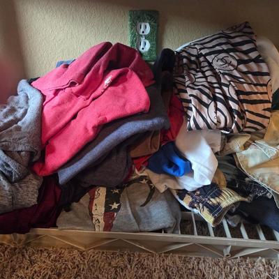 Sale Photo Thumbnail #152: Small to Large
Gloves
Winter scarves
Jeans
Capricorn
Leggings
Camisole
Tank tops
Pj’s
Socks
Men’s tshirt
Socks
Shorts
Over door shoe holder

Shelves & baskets not included
