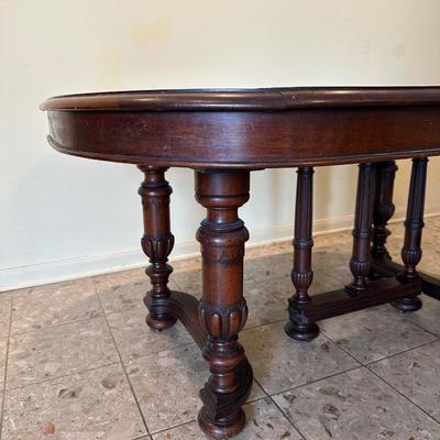 Antique Extendable Dining Table with Leaves