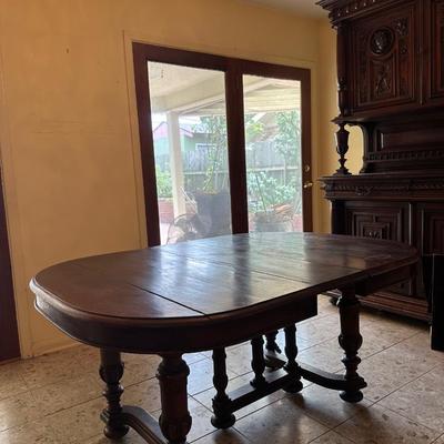 Antique Extendable Dining Table with Leaves