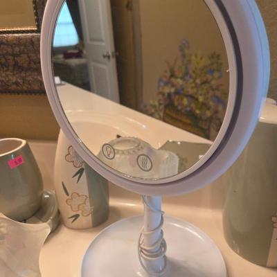 Sale Photo Thumbnail #201: Lighted mirror - 3 shades
Fan with 3 speeds