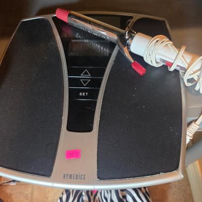 Sale Photo Thumbnail #214: Scale
2 humidifiers
Face scrubber
Hair dryer
Curling iron
Medical back & neck braces