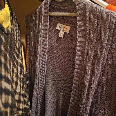 Sale Photo Thumbnail #221: Medium to X-Large