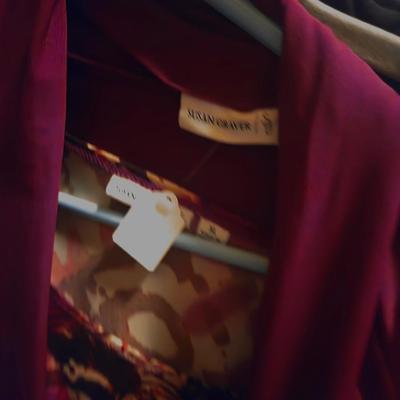 Sale Photo Thumbnail #219: Medium to X-Large