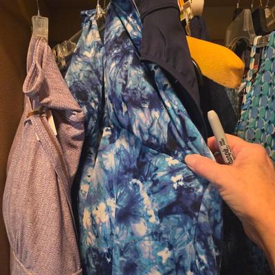 Sale Photo Thumbnail #227: Sizes medium to X-Large