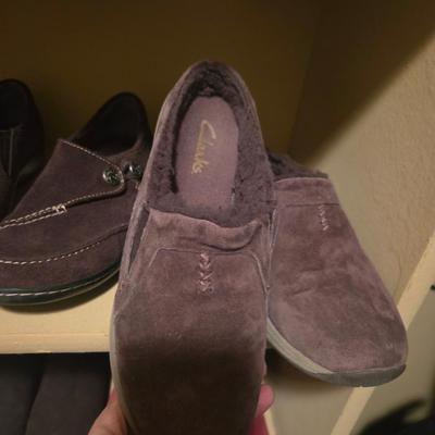Sale Photo Thumbnail #258: Size 7
Marc fisher boots brand new
Sketchers
Bear track boots
Iam boots
Keds
