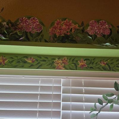 Sale Photo Thumbnail #320: 82” long
10” deep
Flowers & greenery included