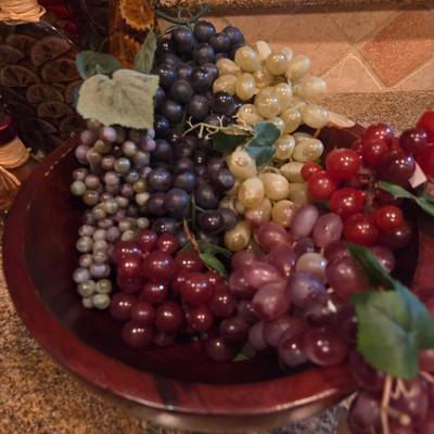 Sale Photo Thumbnail #390: Grape & spice decor