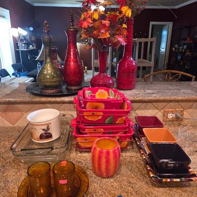 Sale Photo Thumbnail #396: Temptations red poppy casserole dishes
Clear glass casserole dishes
Jack & Jill vtg chilled & plate
Misc decor