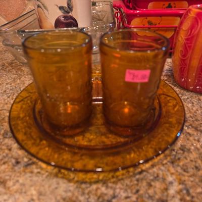 Sale Photo Thumbnail #397: Temptations red poppy casserole dishes
Clear glass casserole dishes
Jack & Jill vtg chilled & plate
Misc decor