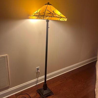 Robert Louis Tiffany Mission Style Floor Lamp (LR-MG)