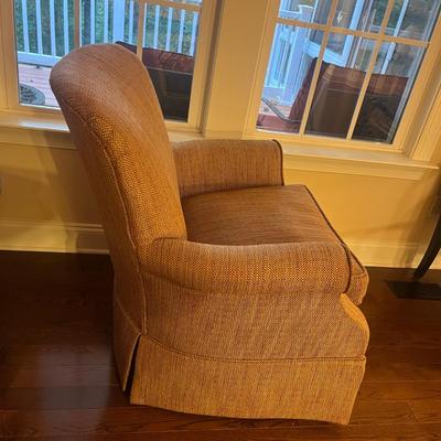 Pair Of Craftmaster Swivel Accent Chairs (LR-MG)