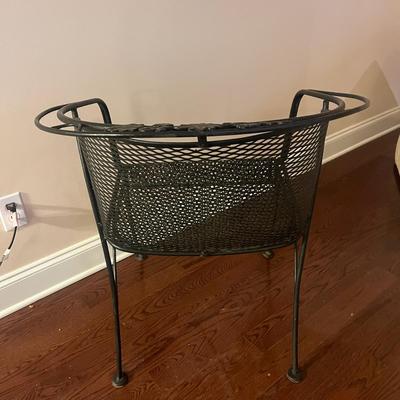 Black Metal Patio Table & Two Chairs (LR-MG)