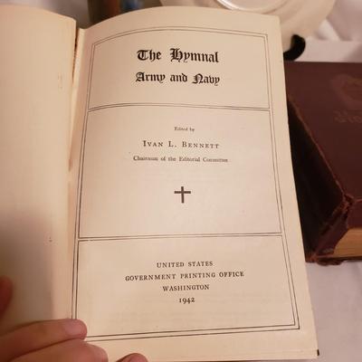 Bibles, Hymnals and More (LR-KD)