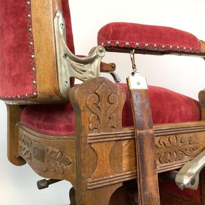 Sale Photo Thumbnail #450: "Congress Hydraulic Patented Koken Barbors Supply Co. St. Louis, USA"Adjustable headrest. Has golden finish, nickel plated trim and leather blade sharpener with quarter sewn oak Measures: 46" high x 22.5" wide (adjustable height)