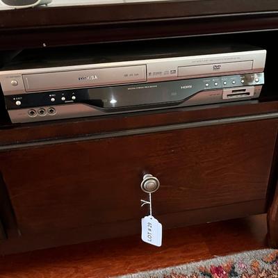 Toshiba VCR and DVD Player (LR)