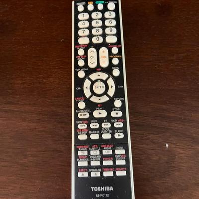 Toshiba VCR and DVD Player (LR)