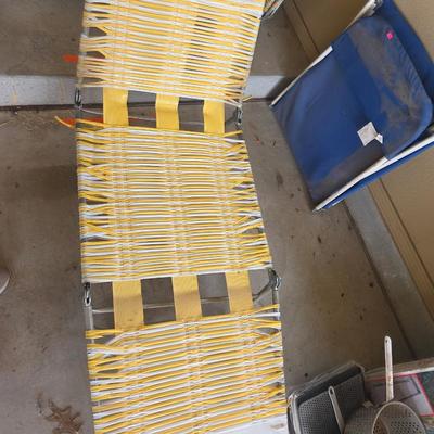 Sale Photo Thumbnail #413: Various lawn chairs