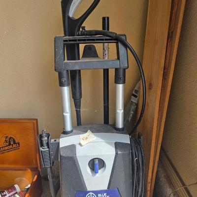 Sale Photo Thumbnail #428: Blue lean 383L power washer