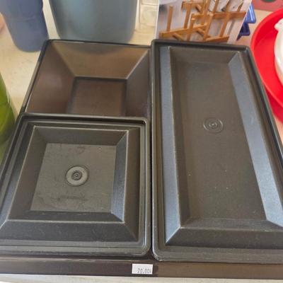 Sale Photo Thumbnail #438: Tupperware 
Cake ruffle
Large cupcake stand
Misc other plastic